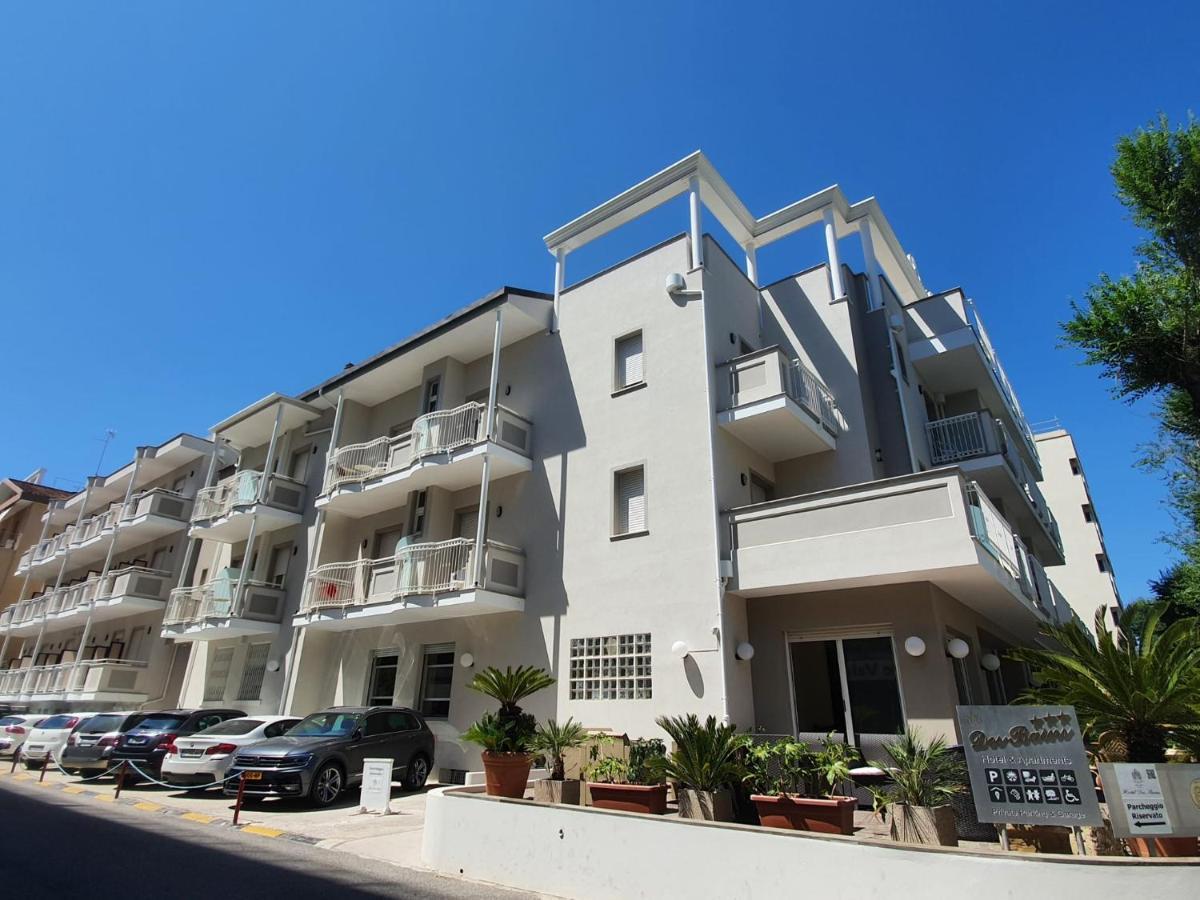Hotel Des Bains Cattolica Exterior foto