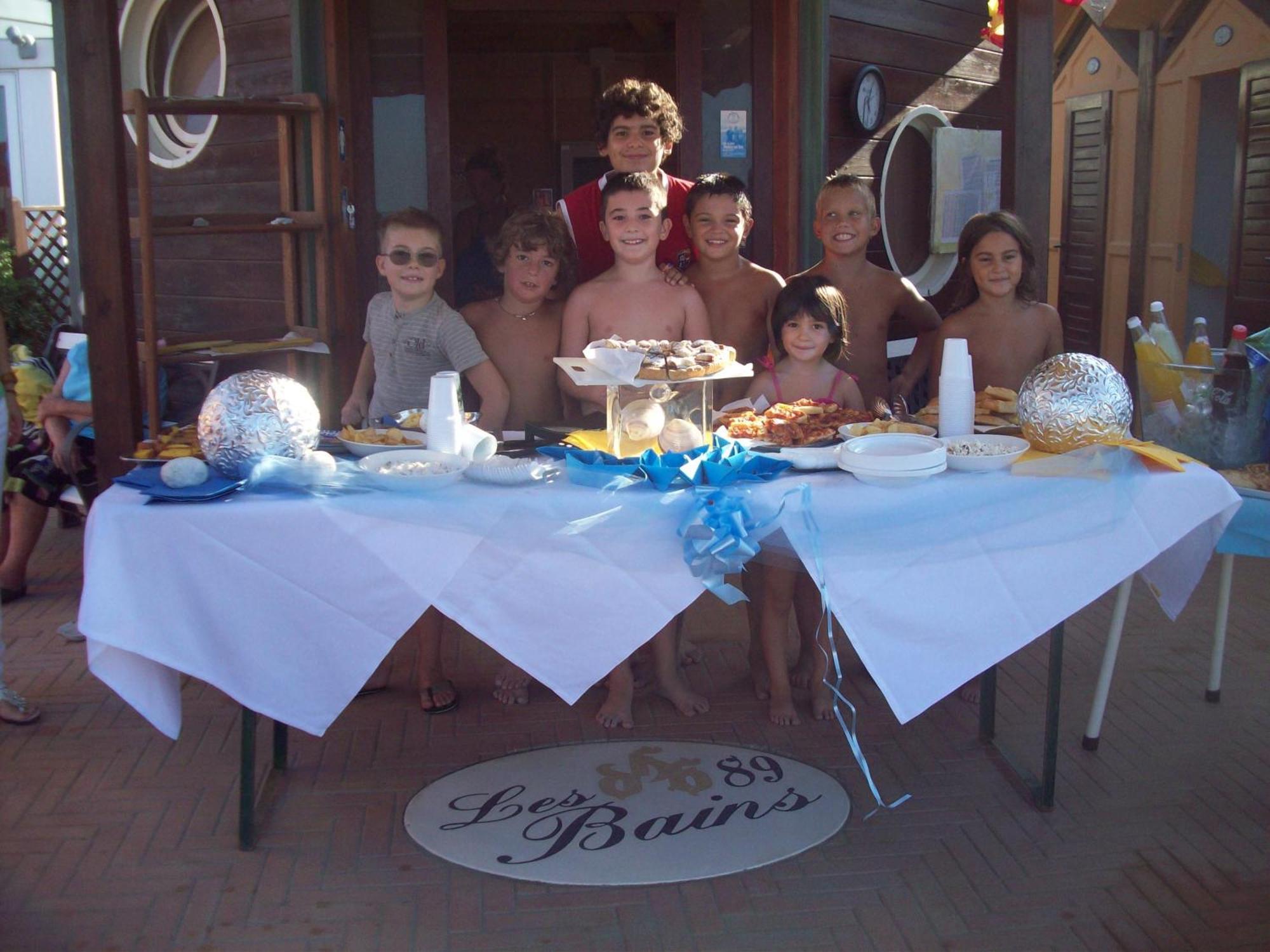 Hotel Des Bains Cattolica Exterior foto