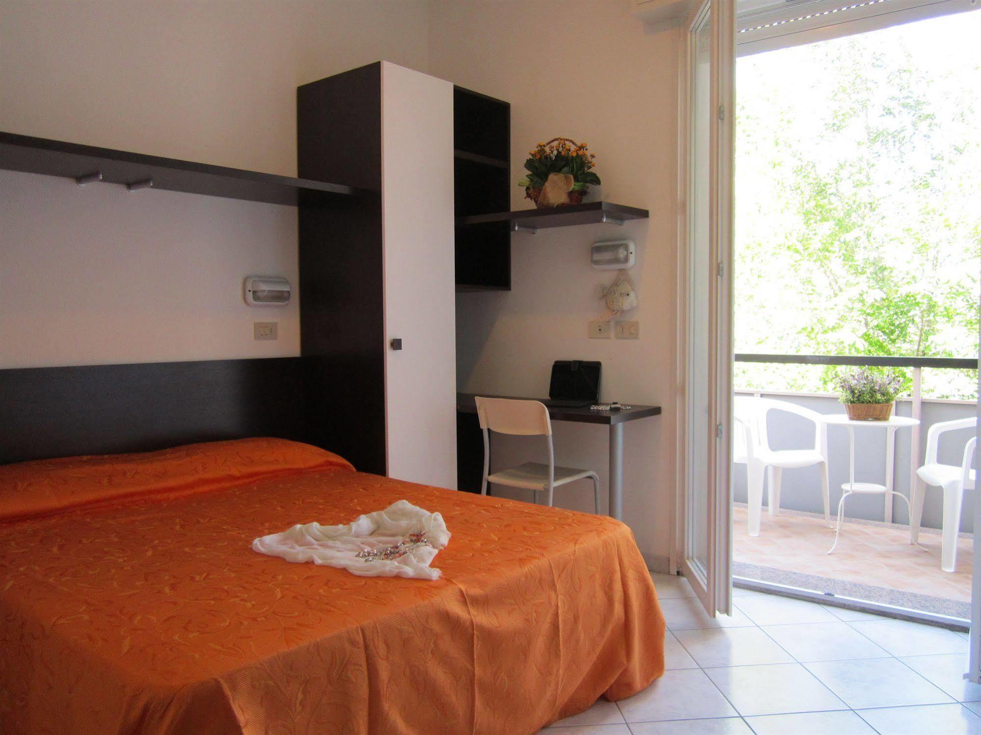 Hotel Des Bains Cattolica Exterior foto